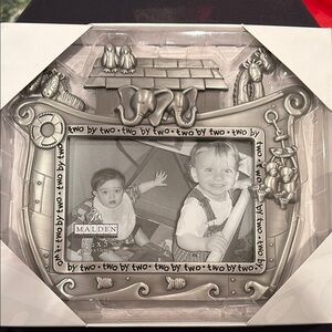 Noah’s Art Picture Frame NWT